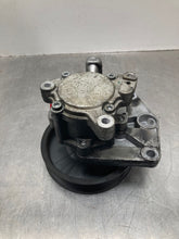 Load image into Gallery viewer, POWER STEERING PUMP E350 E550 CL550 CL600 CL63 CL65 CLS550 07-12 - NW388952