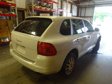 Load image into Gallery viewer, CARRIER ASSEMBLY Porsche Cayenne 2004 04 2005 05 2006 06 - NW47348