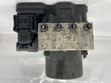 Load image into Gallery viewer, ABS Pump RAV4 2016 - NW380100