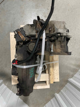 Load image into Gallery viewer, TRANSMISSION Buick Century Regal Pontiac Grand Prix 2002 02 - NW389731
