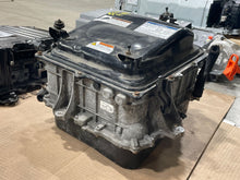Load image into Gallery viewer, Inverter HIGHLANDER 2009 - NW382271