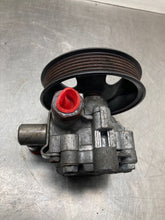 Load image into Gallery viewer, Power Steering Pump Cadillac XTS 2014 - NW388934