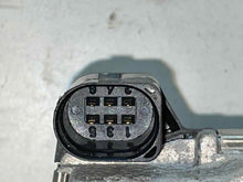 Load image into Gallery viewer, THROTTLE BODY Audi A6 RS4 A8 A6 01 02 03 04 05 06 - 09 - NW389460