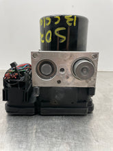 Load image into Gallery viewer, ABS ANTI-LOCK BRAKE PUMP C250 C300 C350 C63 GLK350 13 14 15 - NW380082