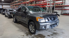 Load image into Gallery viewer, CARRIER ASSEMBLY Titan Qx56 Armada 04 05 - 10 Front - NW391371