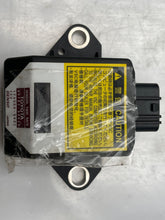 Load image into Gallery viewer, STABILITY CONTROL MODULE COMPUTER RX400H RX450H Highlander 06-10 - NW38580