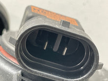 Load image into Gallery viewer, FOG LAMP LIGHT 528i 535i 550i Active 5 11-13 Bumper Mounted Right - NW397236