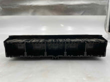 Load image into Gallery viewer, THEFT LOCKING MODULE COMPUTER Jaguar X Type 2003 03 - NW32957