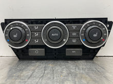 Load image into Gallery viewer, FRONT TEMPERATURE CONTROLS Land Rover LR2 13 14 15 - NW398841