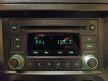 Load image into Gallery viewer, Radio Saab 9-2X 2005 05 2006 06 AM FM 6 cd unit - NW139645