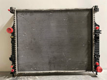 Load image into Gallery viewer, RADIATOR ML320 ML350 ML450 ML550 ML63 R320 R350 09 10 11 12 - NW401523