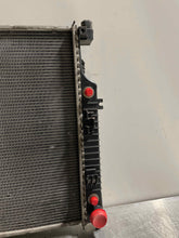 Load image into Gallery viewer, RADIATOR ML320 ML350 ML450 ML550 ML63 R320 R350 09 10 11 12 - NW401523