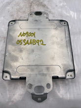 Load image into Gallery viewer, ECU ECM COMPUTER Saab 9-2X 2005 05 Auto 2.5 - NW62182