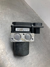 Load image into Gallery viewer, ABS PUMP BMW X3 2005 05 - NW391648