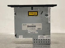 Load image into Gallery viewer, REMOTE CD CHANGER Audi Q7 07 08 09 10 11 - NW136177
