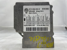 Load image into Gallery viewer, AIR BAG CONTROL MODULE COMPUTER Volkswagen Beetle 2012 12 - NW38642
