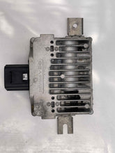 Load image into Gallery viewer, FUEL PUMP CONTROL MODULE COMPUTER LR2 08 09 10 11 12 - NW36992
