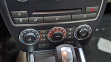 Load image into Gallery viewer, FRONT TEMPERATURE CONTROLS Land Rover LR2 13 14 15 - NW398840