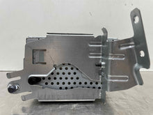 Load image into Gallery viewer, RADIO RECEIVER Evoque LR2 LR4 2012 12 2013 13 2014 14 2015 15 2016 16 - NW402037