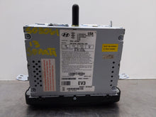 Load image into Gallery viewer, RADIO Hyundai Sonata Sonata Hybrid 11 12 13 14 15 - NW401916