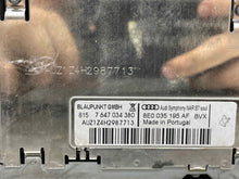 Load image into Gallery viewer, RADIO Audi A4 S4 2009 09 - NW401808