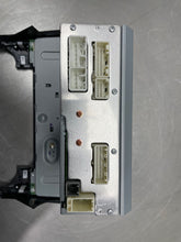 Load image into Gallery viewer, Radio Toyota Camry 2016 - NW402055