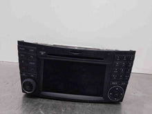 Load image into Gallery viewer, RADIO E300 E20 E350 E550 CLS550 2009 09 - NW402027