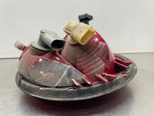 Load image into Gallery viewer, TAIL LIGHT LAMP ASSEMBLY Beetle 98 99 00 01 02 03 04 05 Right - NW404971