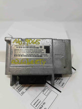 Load image into Gallery viewer, AIR BAG COMPUTER Jeep Liberty 2002 02 - NW27408