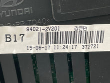Load image into Gallery viewer, Speedometer Cluster Hyundai Veloster 2016 - NW403772