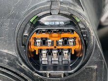 Load image into Gallery viewer, HEADLIGHT LAMP ASSEMBLY Hyundai Veloster 13 14 15 16 17 Right - NW398950