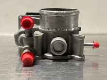 Load image into Gallery viewer, Throttle Body Hyundai Veloster 2016 - NW404629