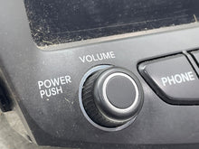 Load image into Gallery viewer, Radio Hyundai Veloster 2015 - NW401920