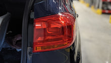 Load image into Gallery viewer, OUTER TAIL LIGHT LAMP Volkswagen Tiguan 12 13 14 15 16 17 Right - NW404983