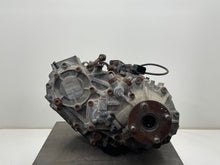 Load image into Gallery viewer, Transfer Case LAND CRUISER 1999 - NW404575