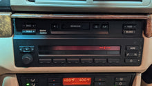 Load image into Gallery viewer, Radio BMW 525i 540i 528i M5 530i 97 98 99 00 01 02 03 AM FM Receiver - NW401855