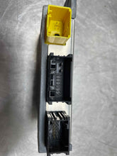 Load image into Gallery viewer, AIR BAG CONTROL MODULE COMPUTER BMW 745i 745li 760li 02 03 04 - NW30212