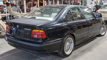 Load image into Gallery viewer, CARRIER ASSEMBLY BMW 528I 1997 98 99 AUTO 4.10 - NW394321