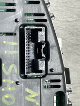 Load image into Gallery viewer, Speedometer Cluster Ford Taurus 2011 - NW159330