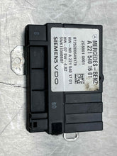 Load image into Gallery viewer, FUEL PUMP CONTROL MODULE COMPUTER E350 C230 C250 C300 C350 C63 08-11 - NW393667