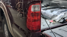 Load image into Gallery viewer, TAIL LIGHT LAMP ASSEMBLY F250SD Pickup F350SD Pickup 08-16 Left - NW404709