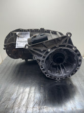Load image into Gallery viewer, TRANSFER CASE F250SD Pickup F350SD Pickup 2011 11 2012 12 - NW404517