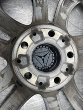 Load image into Gallery viewer, WHEEL RIM C250 C300 C350 C43 C63 15-18 17x7 17x7, 5 lug, 112mm - NW406405