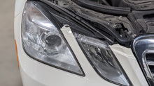 Load image into Gallery viewer, HEADLIGHT LAMP ASSEMBLY E300 E350 E400 E550 E63 10 11 12 13 Right - NW398977