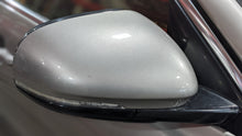 Load image into Gallery viewer, SIDE VIEW DOOR MIRROR 2017 17 Right - NW394848