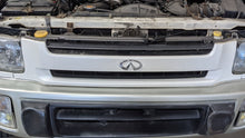 Load image into Gallery viewer, Grille INFINITI QX4 1998 - NW398678