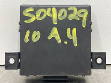 Load image into Gallery viewer, GATEWAY CONTROL MODULE COMPUTER Audi A4 S4 09 10 11 12 - NW393421