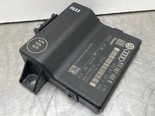 Load image into Gallery viewer, GATEWAY CONTROL MODULE COMPUTER Audi A4 S4 09 10 11 12 - NW393421