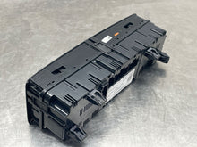 Load image into Gallery viewer, Temperature Controls AUDI A8 2015 - NW398735