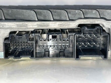 Load image into Gallery viewer, Radio Chevrolet Tahoe 2015 - NW401768